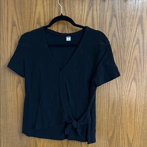 Old Navy Black Short Sleeve Wrap Top